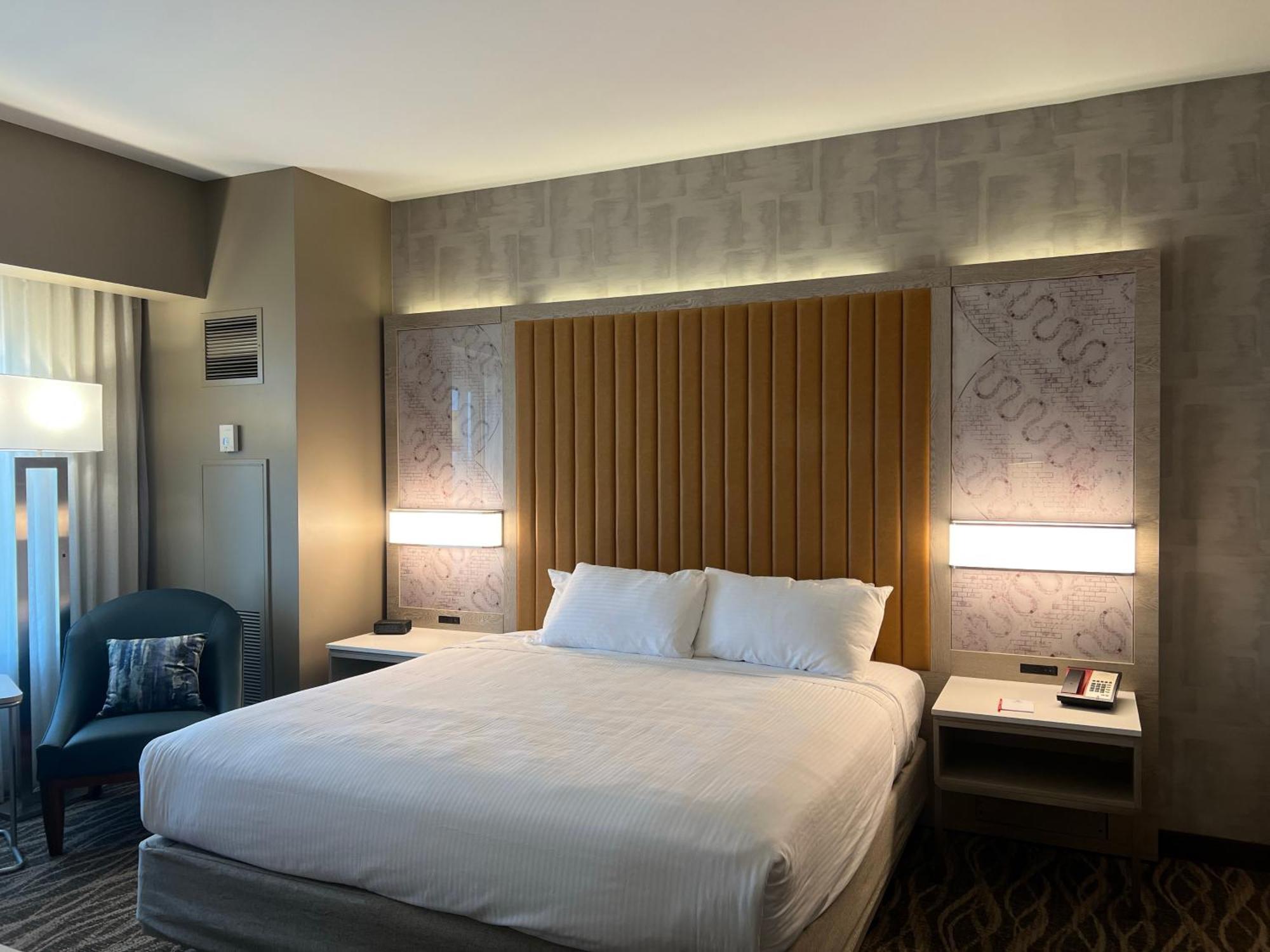 Cherokee Casino West Siloam Springs Resort Bagian luar foto