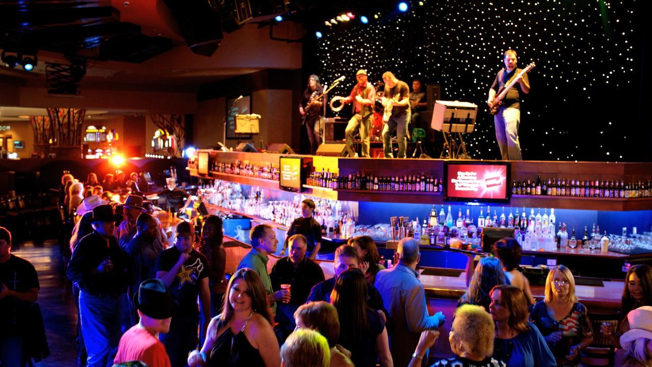 Cherokee Casino West Siloam Springs Resort Bagian luar foto